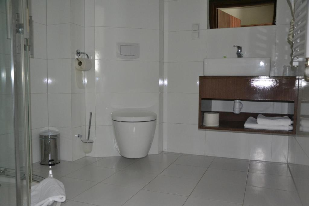 Hotel Pod Debem Tarnów Quarto foto