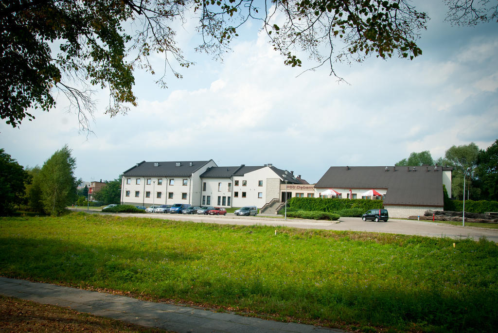 Hotel Pod Debem Tarnów Exterior foto